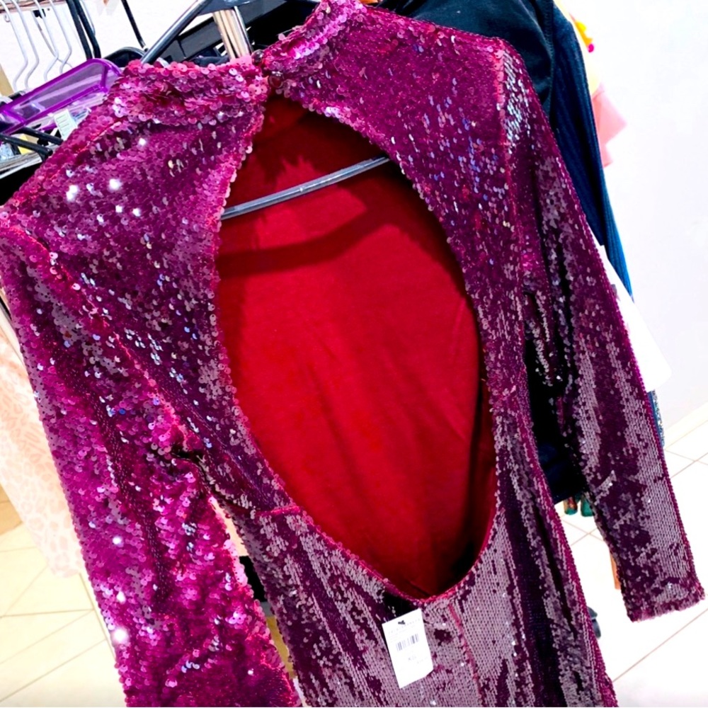 HOT NEW YEARS EVE DRESS😍 backless long sleeve Purple Glitz $ Glam